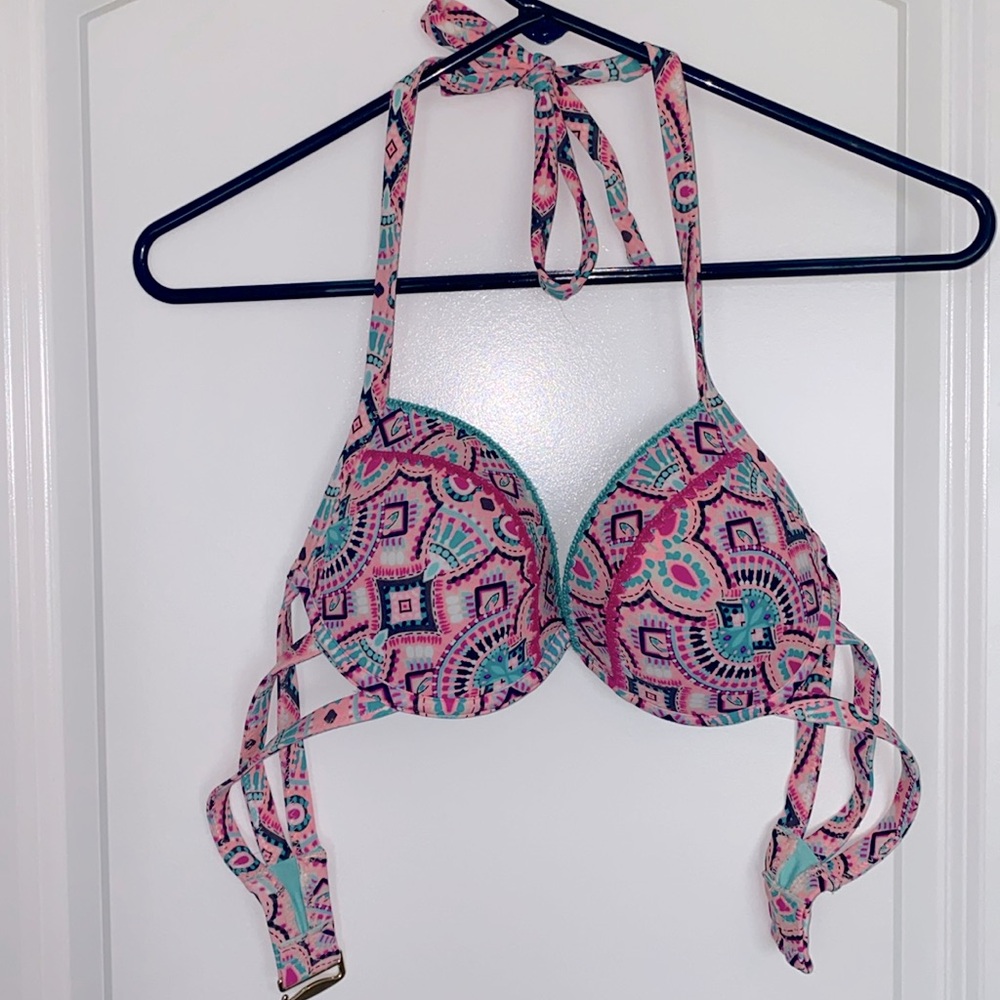 Shade and Shore Padded Cup Bathing Suit Top with Print Design